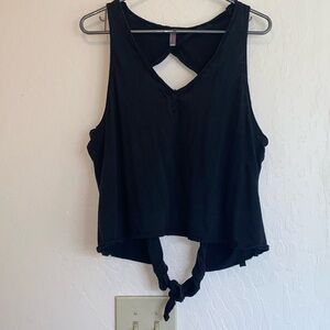 Free People Movement open back tank size Lg Blk